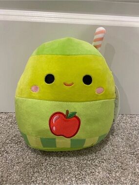 Squishmallows 7.5 in - Jean The Apple Juice Box